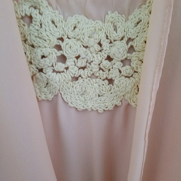 NWOT Cute Yellow Tie Dress - Picture 3 of 3